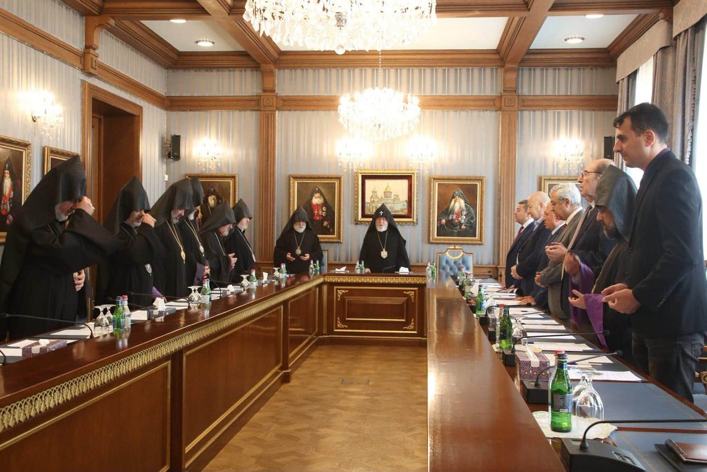 Մայր Աթոռ Սուրբ Էջմիածնում սկսվեց Գերագույն հոգևոր խորհրդի ժողովը